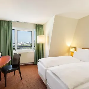 Nh Ost Hotel Berlin